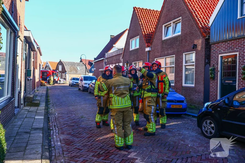 Prof Klaas Steurplantsoen 112 melding Volendam 