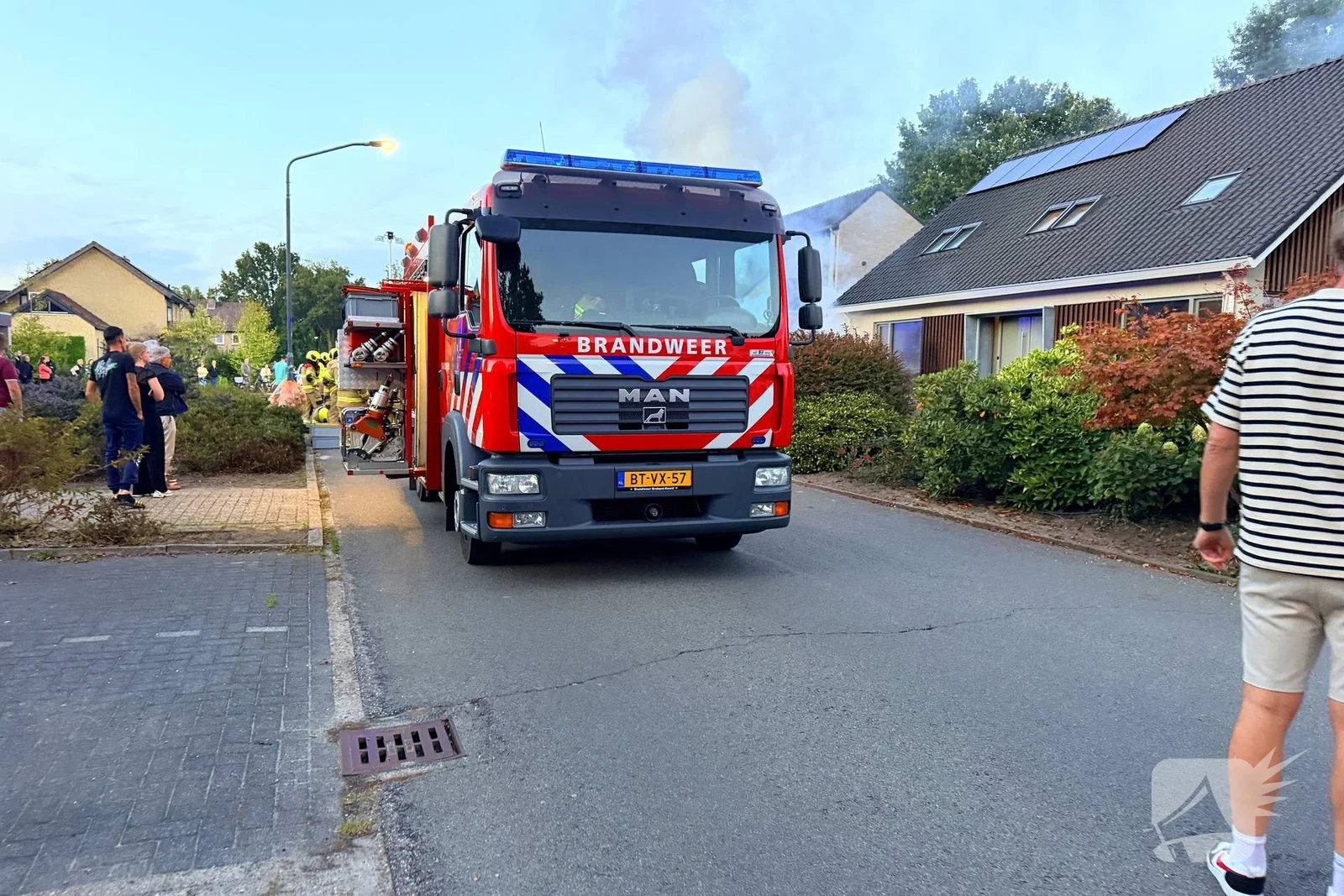 Geparkeerde auto in brand