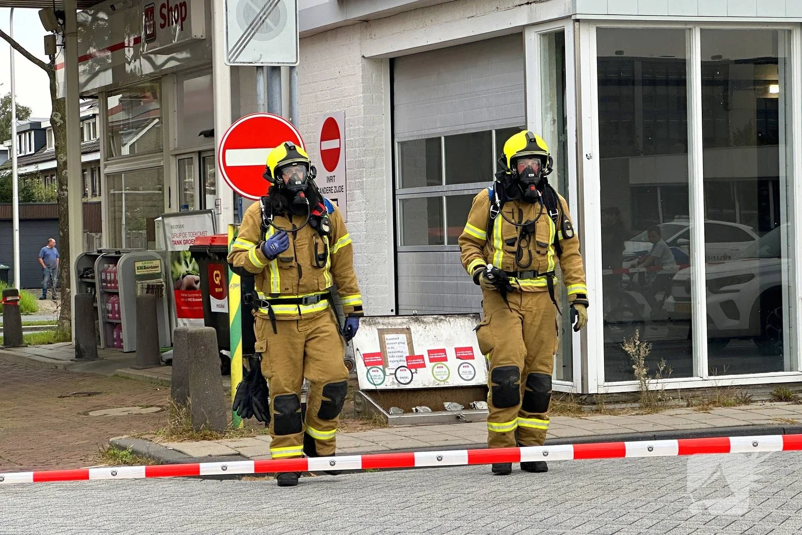 Omgeving tankstation groots afgezet wegens ongeval gevaarlijke stof