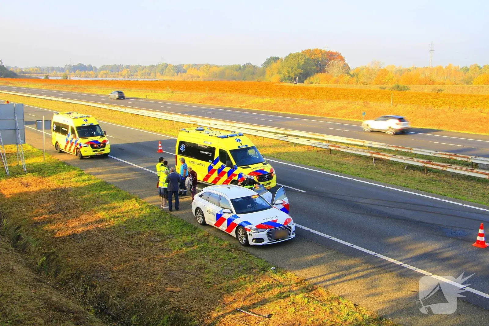 Aanrijding met meerdere voertuigen op snelweg