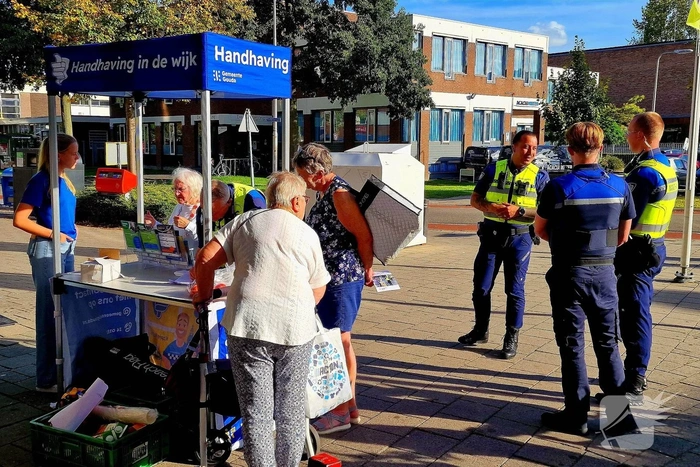 Handhaving in gesprek met inwoners en ondernemers