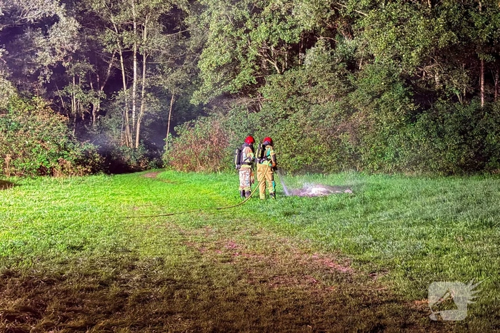 Kleine brand op grasveld onder controle