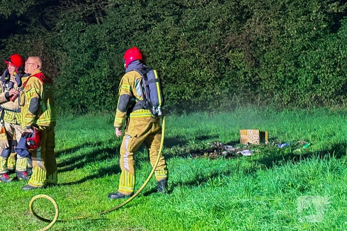 Kleine brand op grasveld onder controle