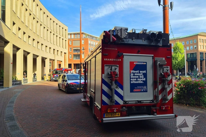 Brandmelding in gemeentehuis leidt tot grote inzet hulpdiensten