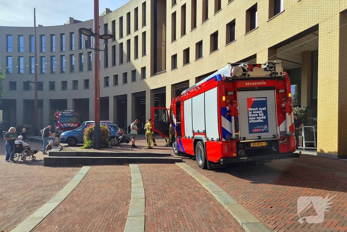 Brandmelding in gemeentehuis leidt tot grote inzet hulpdiensten