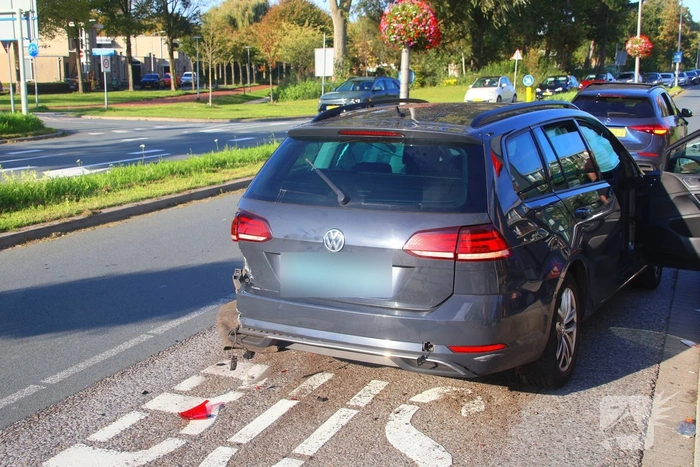 Flinke schade bij aanrijding tussen personenauto en taxi