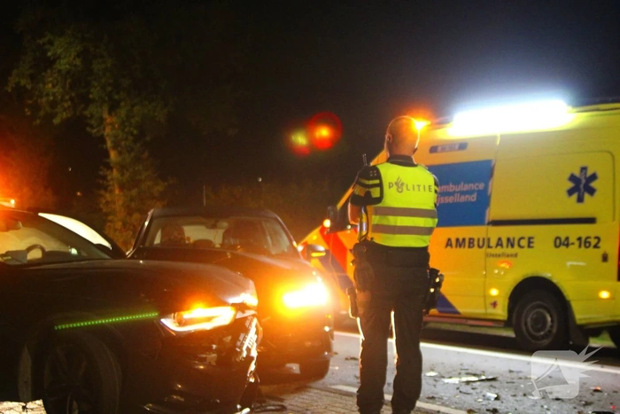 Botsing tussen voertuigen leidt tot wegafsluiting