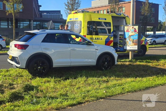 Fietster gewond na aanrijding met auto