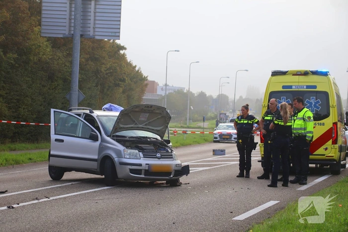 Meerdere gewonden bij frontale botsing; weg volledig afgesloten