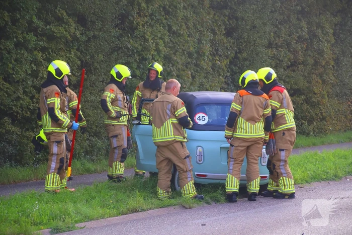 Meerdere gewonden bij frontale botsing; weg volledig afgesloten