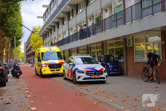 Gewonde bij steekincident in woning
