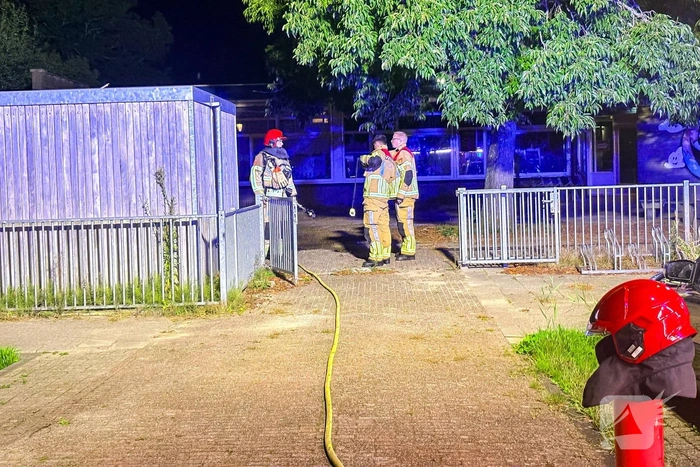 Palletbrand op schoolterrein