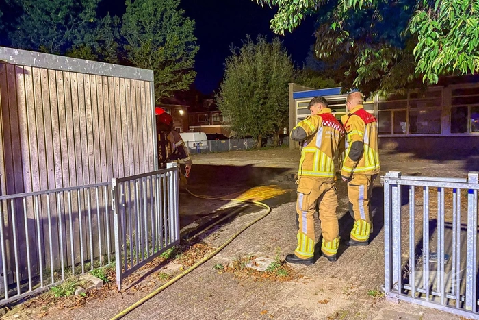 Palletbrand op schoolterrein