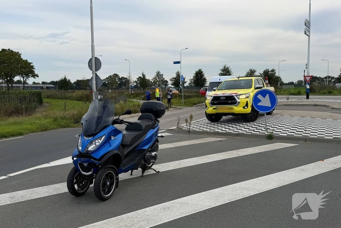 Ongeval tussen motor en auto leidt tot verwondingen