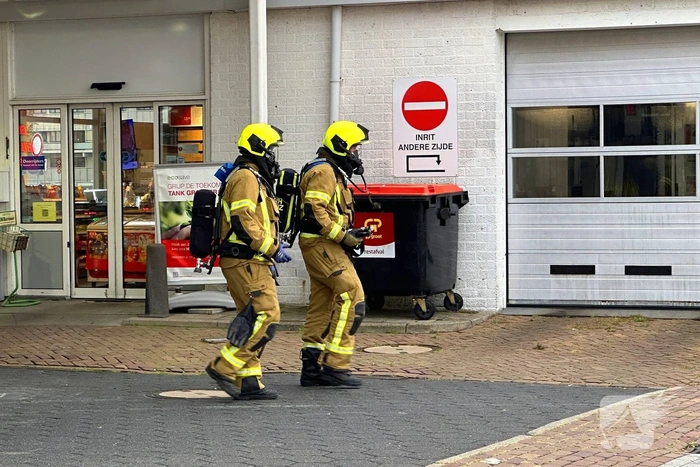 Omgeving tankstation groots afgezet wegens ongeval gevaarlijke stof