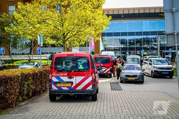 Kortsluiting tijdens werkzaamheden leidt tot brandweeractie