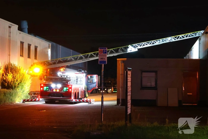 Brand in oven veroorzaakt uitslaande vlammen