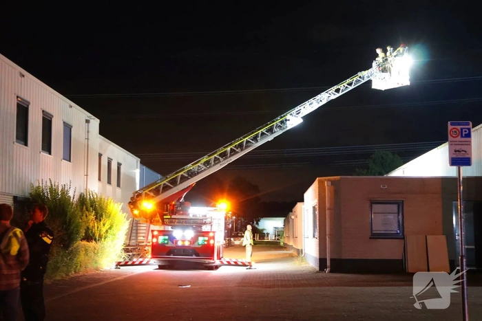 Brand in oven veroorzaakt uitslaande vlammen