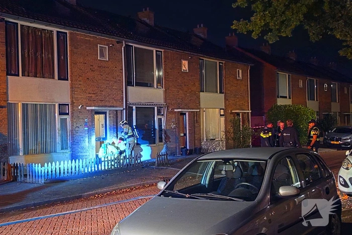 Brandweer controleert situatie na explosie