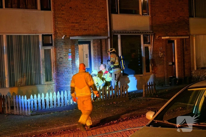 Brandweer controleert situatie na explosie