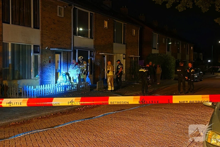 Brandweer controleert situatie na explosie