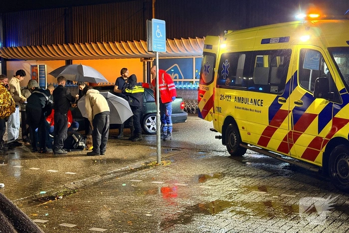 Voetgangster aangereden door auto