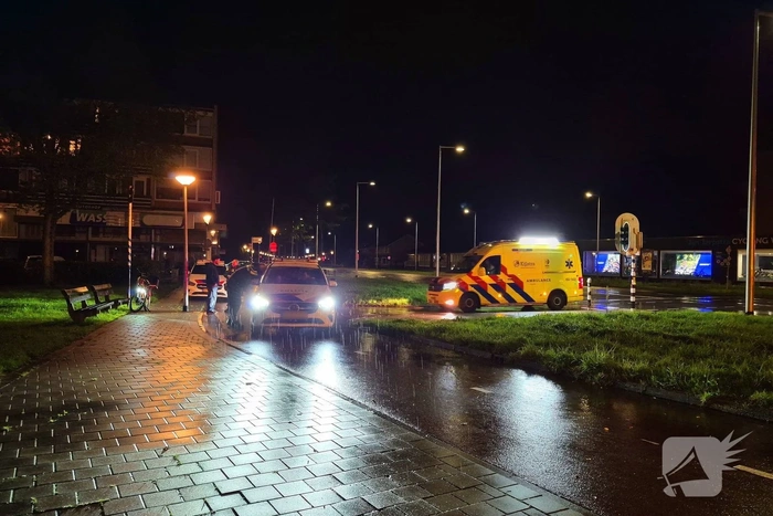 Verkeerslicht zwaar beschadigd door aanrijding, bestuurder aangehouden