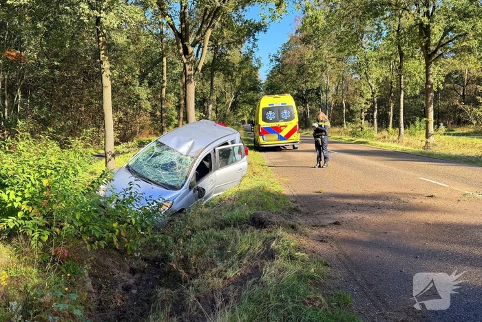 Jongeman gewond bij eenzijdig ongeval