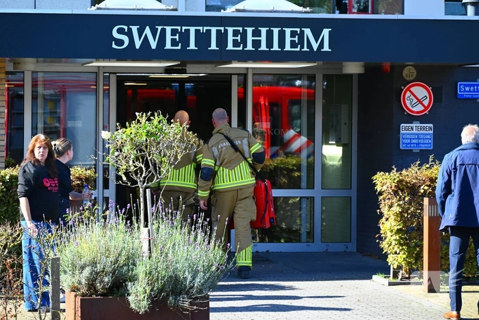 Brandweer ventileert woning na brandmelding