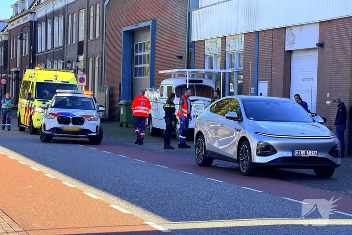 Scooterrijder aangereden door auto