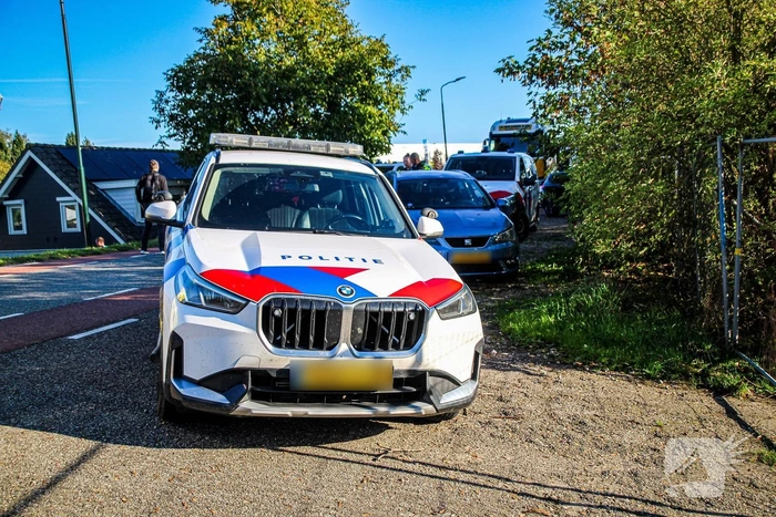 Kindje aangereden na ontsnapping uit poort