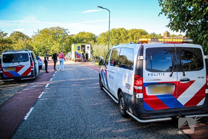Kindje aangereden na ontsnapping uit poort