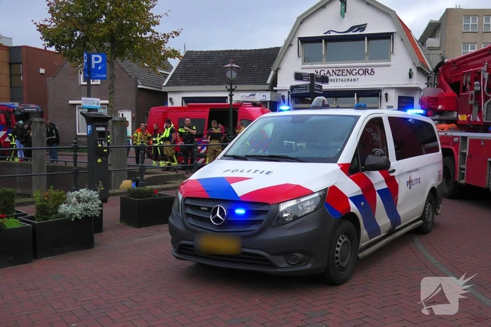 Brandweer en ambulance ingezet voor persoon te water