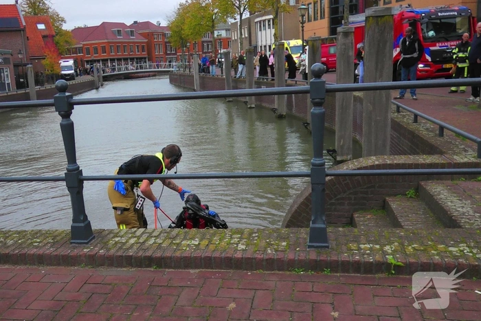 Brandweer en ambulance ingezet voor persoon te water