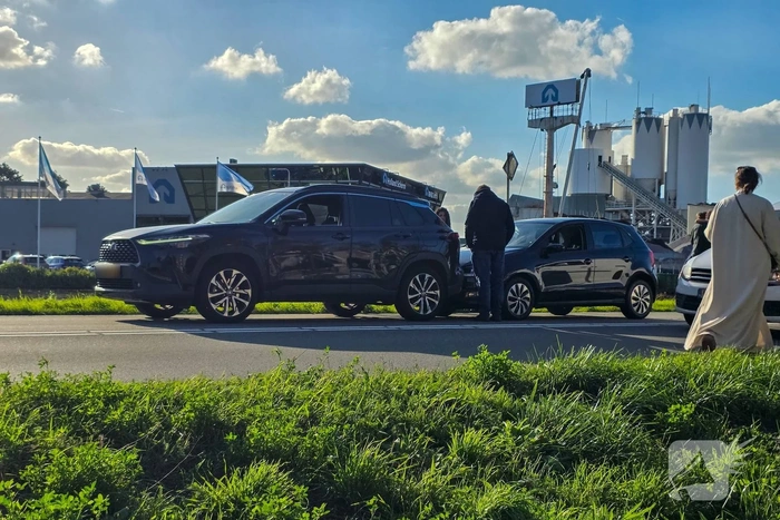 Drie voertuigen betrokken bij aanrijding