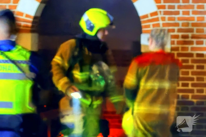 Brand verwoest monument bij kerkhof