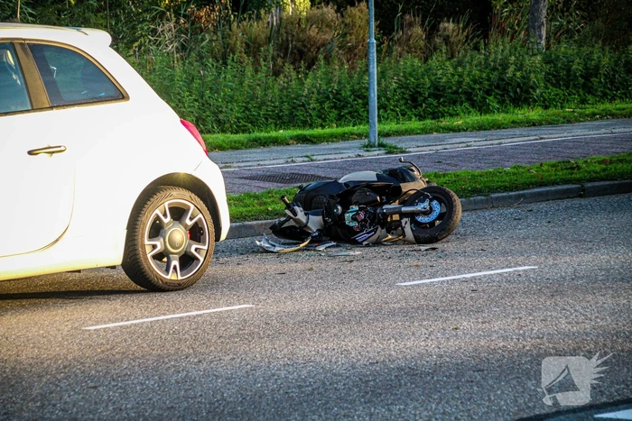 Scooter total-loss na aanrijding