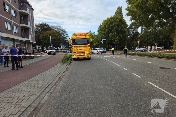 Kind overleden na aanrijding met vrachtwagen