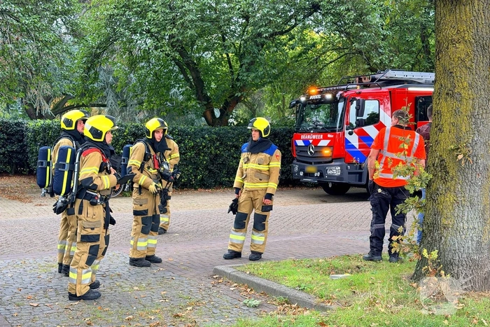 Brandweer onderzoekt vreemde lucht