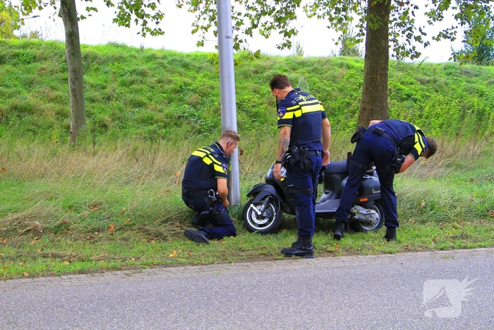 Scooterrijder gewond na ongeval in bocht