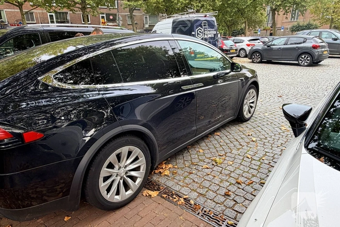 Aanrijding tussen auto's leidt tot verkeershinder