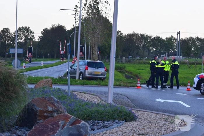 Fietser botst met auto, traumateam ingezet