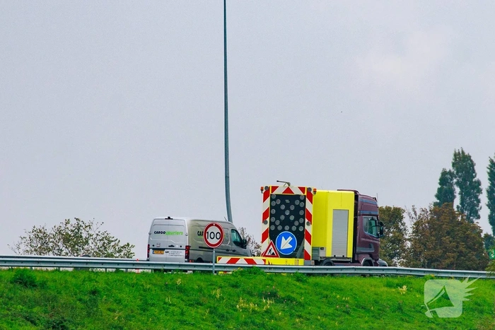 Ongeval op snelweg leidt tot lange file