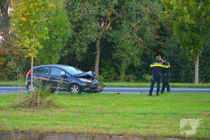 Botsing tussen twee voertuigen veroorzaakt ongeval