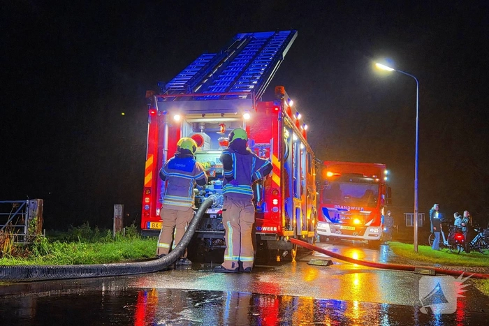 Brandweer ingezet vanwege brand in rietenkap