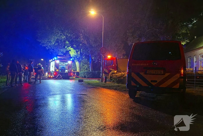 Brandweer ingezet vanwege brand in rietenkap