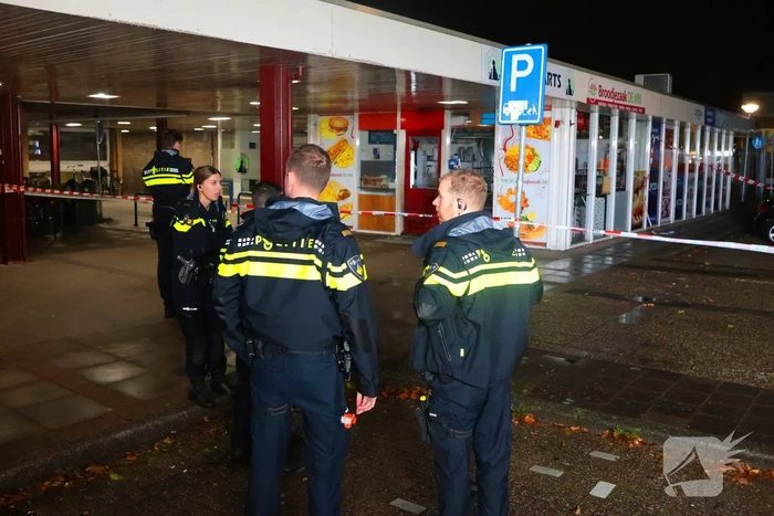 Explosie vernielt voordeur broodjeszaak