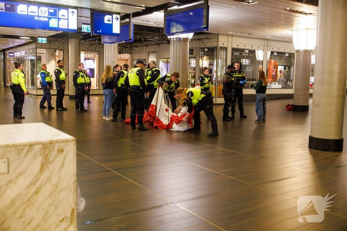 Steekincident leidt tot gewonden en vechtpartij