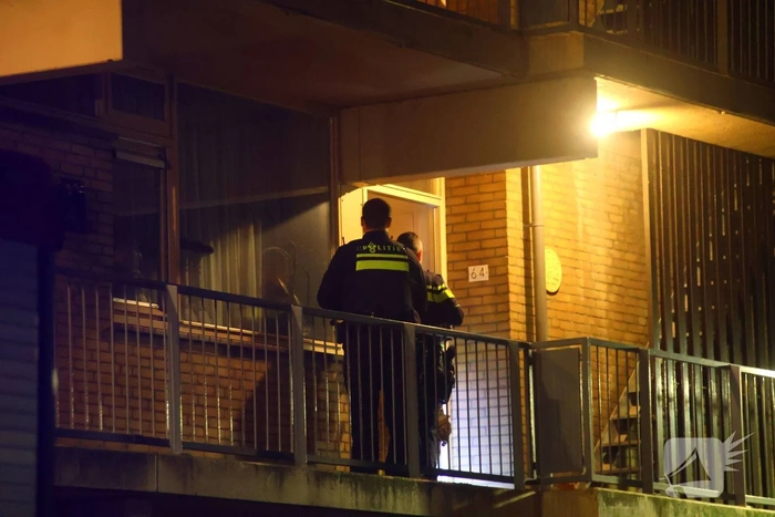 Verstopte afvoerpijp zorgt voor waterlekkage bij meerdere meterkasten