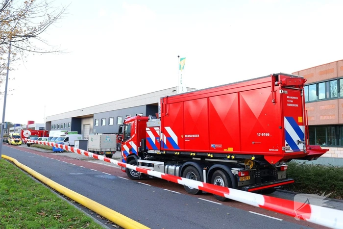 Groothandel verwoest door grote brand tijdens storm